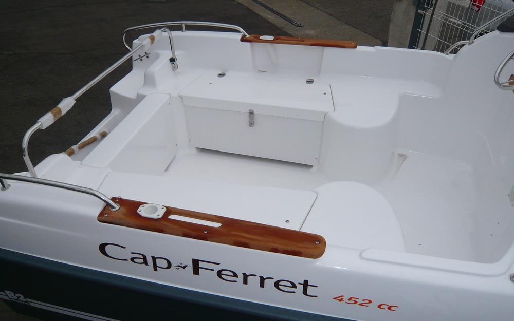 slider 3 B2 Marine Cap Ferret 472 Cruiser