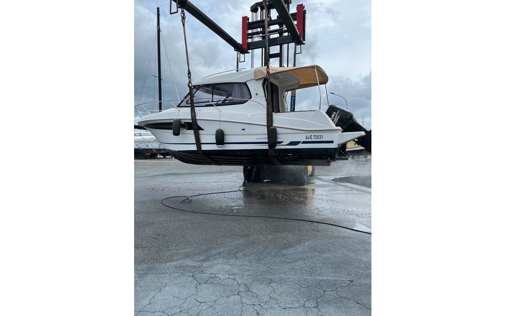 slider 10 Beneteau Antares 8.80