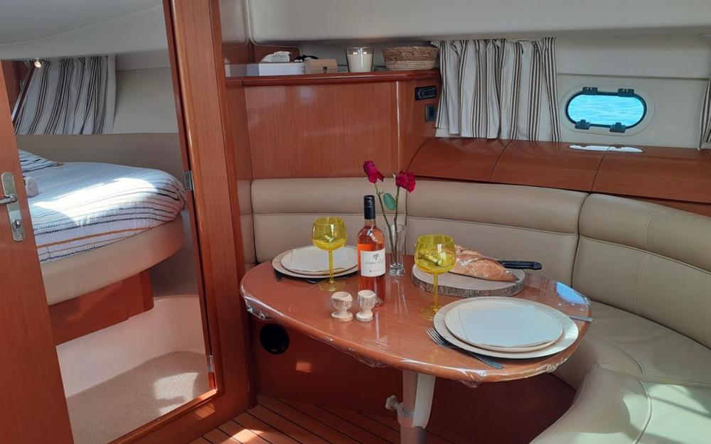 slider 9 Jeanneau Prestige 34