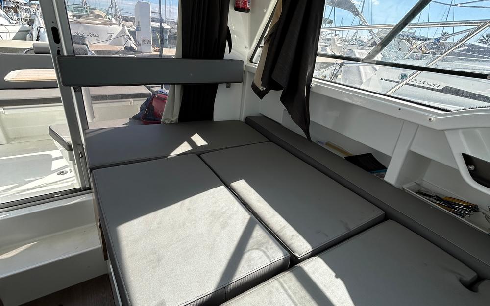 slider 23 Beneteau Antares 8 OB