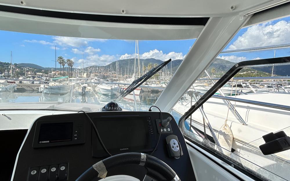 slider 25 Beneteau Antares 8 OB