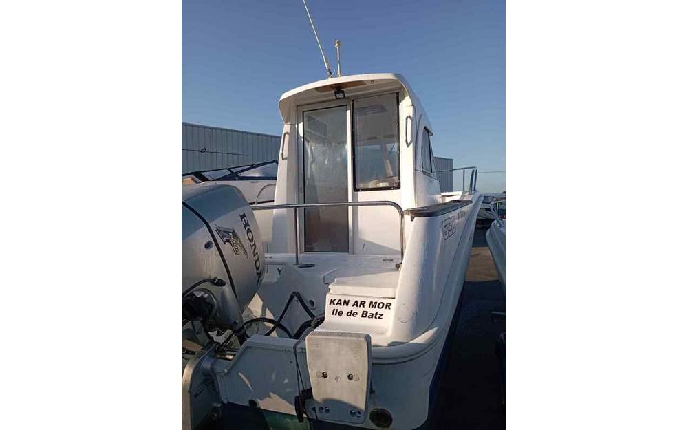 slider 1 Beneteau Antares 620 Fishing