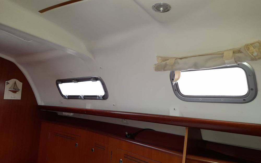 slider 61 Beneteau Oceanis 343 Clipper