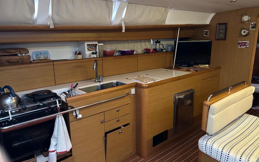 slider 20 Jeanneau Sun Odyssey 49 i