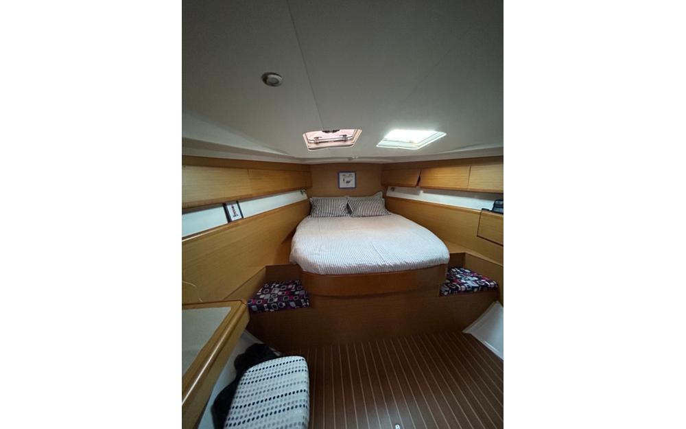 slider 17 Jeanneau Sun Odyssey 49 i